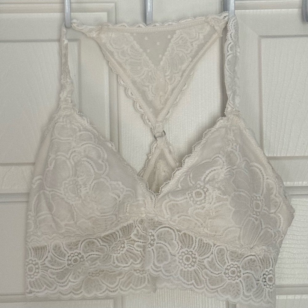 AERIE • Women’s Off-White Lace Racerback Bra Size- Small